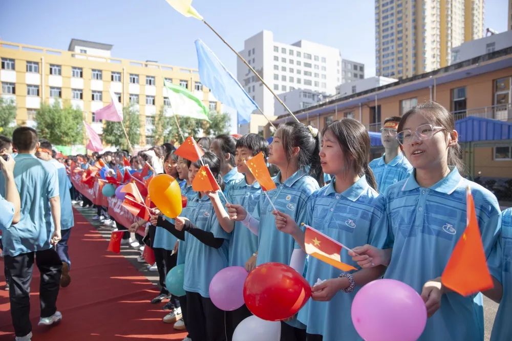誓师出征圆梦高考吕梁泰化学校举行2022届高三毕业典礼暨高考壮行大会